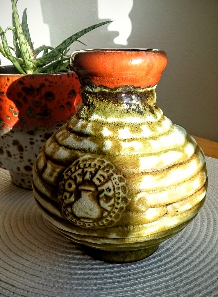 Bay-Keramik Fat-Lava Vase (88-14) | Manufacturer: Eduard Bay… | Flickr