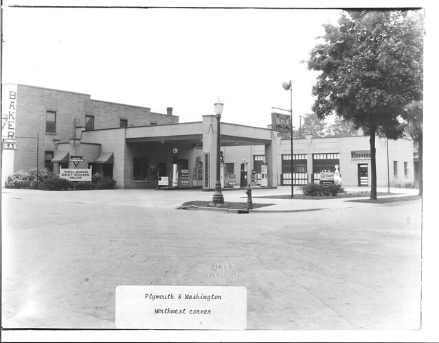 1935 or so - Plymouth & Washington - NW corner