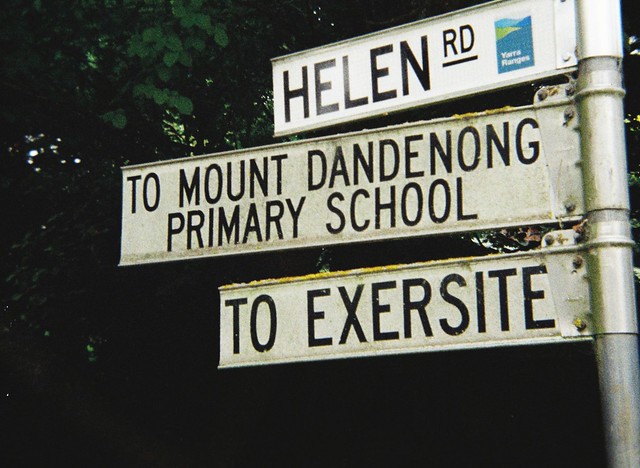Signs - Helen Rd, To Mount Dandenong Primary School, To Exersite