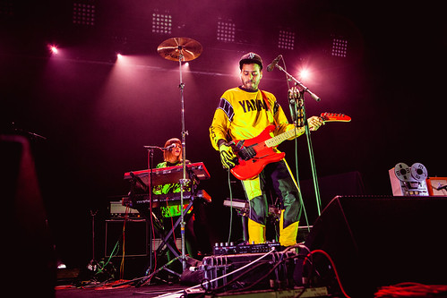 Twin Shadow