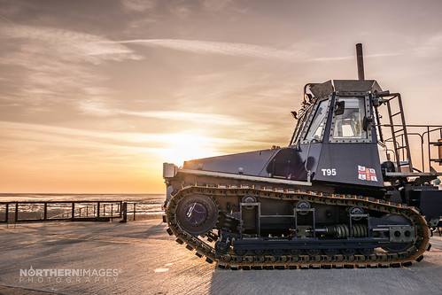 life road sunset sun tractor st set sunrise photography aiden boat 4x4 tracks royal images off lytham lifeboat national vehicle rise northern annes rnli institution tracked wellock