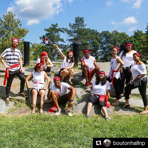 Happy RA Appreciation Day! If you see an RA today, thank them, appreciate them, sing/dance for them! #npreslife #npsocial #newpaltz #Repost @boutonhallnp
