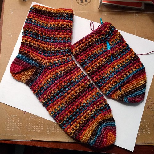 Taking a break for color and texture. Think I'll write this pattern up! #crochet #crochetersofinstagram #yarnporn #crochetedsocks #614knitsters | by figpox