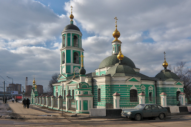 Церковь Троицы Живоначальной в Карачарово