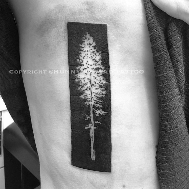 Discover 221+ simple tree tattoo latest