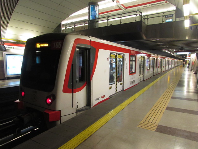 Manquehue - Metro De Santiago