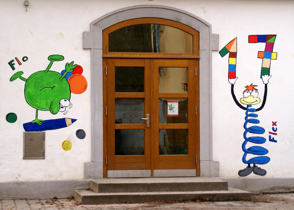 Mainz-Bretzenheim, Am Wildbach, Grundschule (Elementary School)