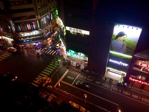 台中科技大學 adventure explore iphone5s iphone shadow light road street school scenery view landscape taichung taiwan 夜景 中科 台中 台灣