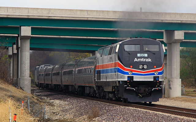 Heritage Unit on Amtrak #301
