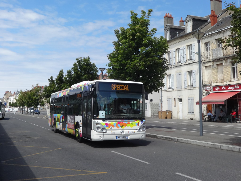 Irisbus Citelis 12 n°046  -  Nevers TANEO