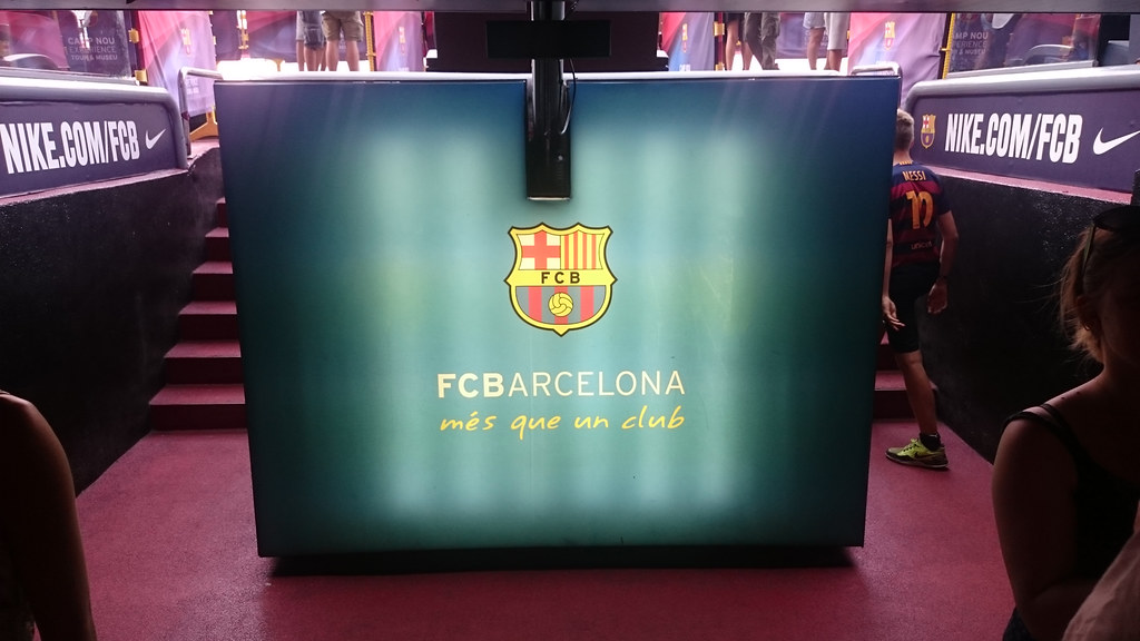 FC Barcelona Logo - The logo of FC Barcelona in the player´s… - Flickr