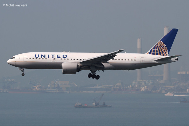 United Airlines (UA/UAL) / 777-222 / N774UA / 11-07-2016 / HKG