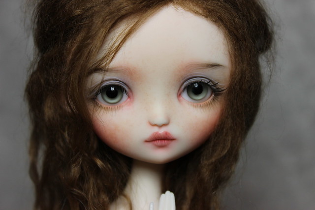 Lucy get her faceup <3