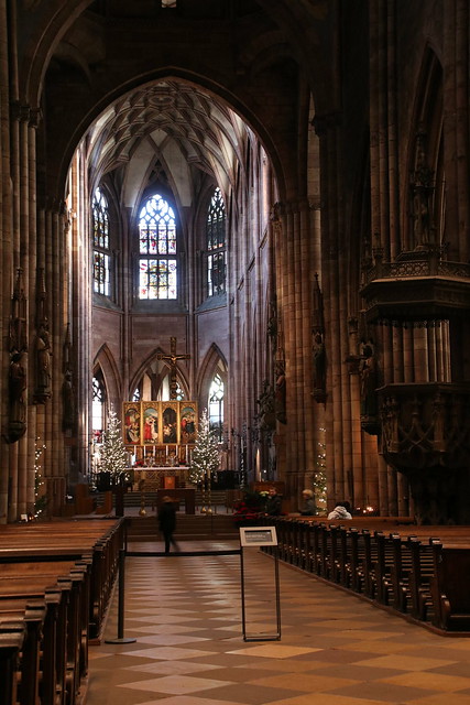 the gothic choir of Freiburg Minster (1)
