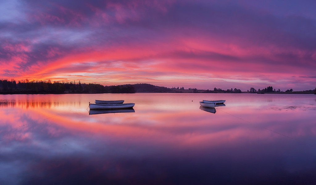 Loch an Rusgaidh | Daybreak at Loch an Rusgaidh in The Loch … | Flickr