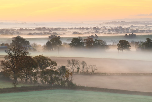 hanbury worcestershire dawn mist misty light landscape trees sony appicoftheweek a7ii zeiss 70200mmf4 jactoll