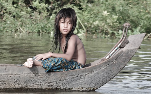 Young girl in Cambodia (Vietnamese)