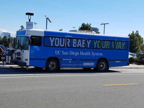 UCSD Shuttle Bus