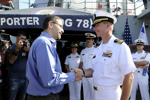 Ambassador Dan Shapiro visit to USS Porter (DDG-78)