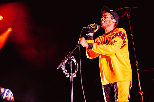 Twin Shadow