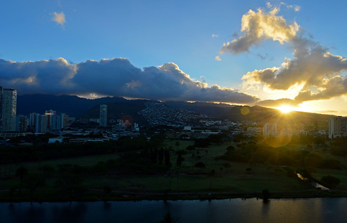 sky mountains reflection clouds sunrise hawaii nikon oahu manoavalley nikond3200 kapahulu d3200 alawaiboulevard