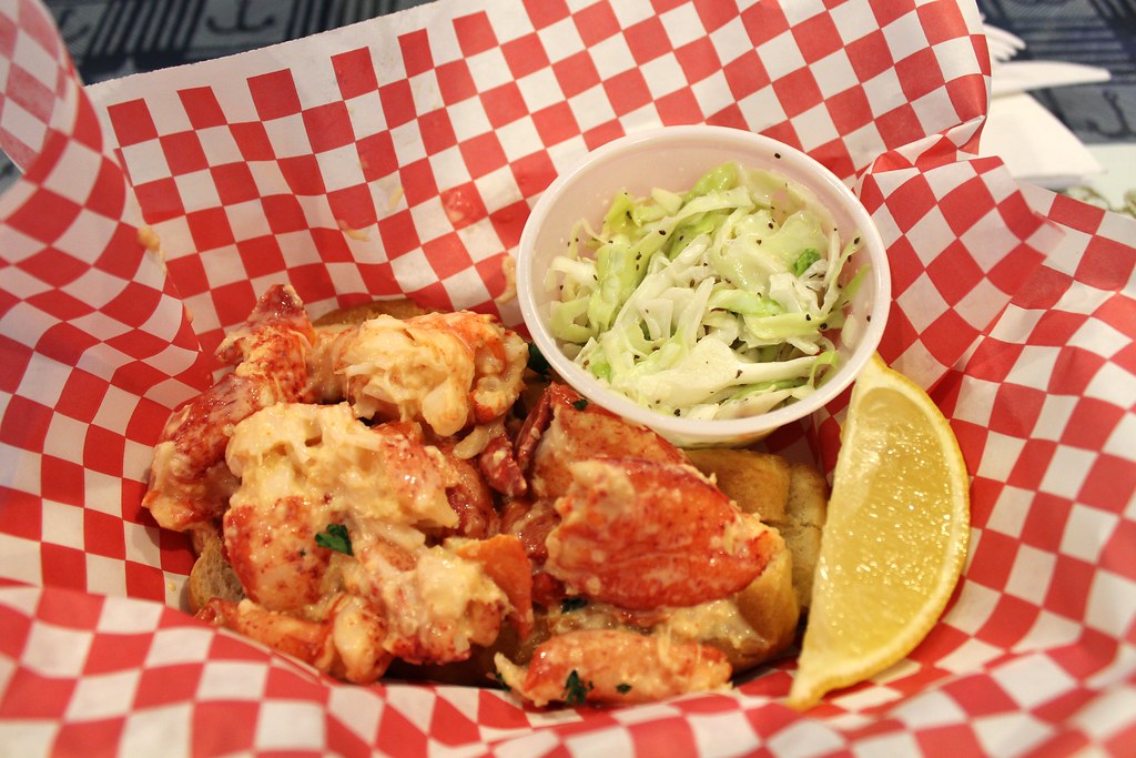 Authentic Canada Nova Scotia Lobster Rolls recipe