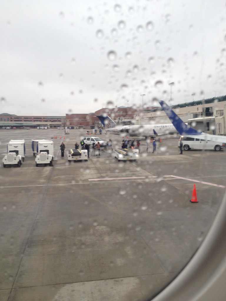 Airplanes at Savannah Airport