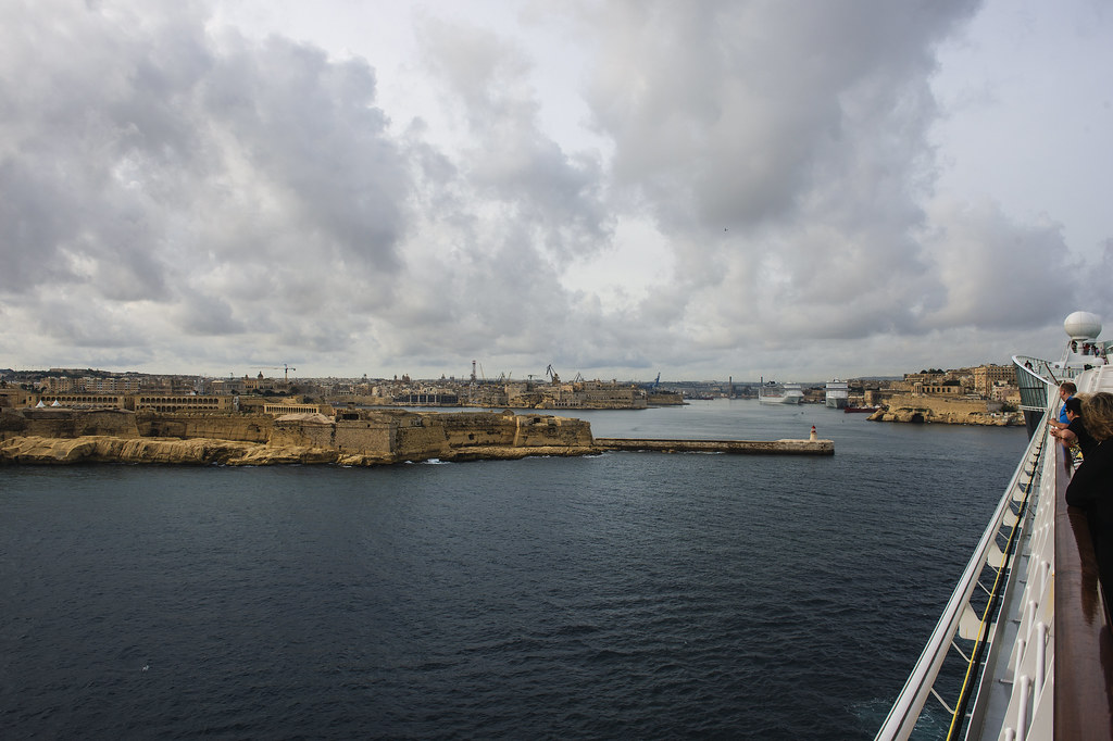 Einfahrt in den Hafen von Malta mit der AIDAmar