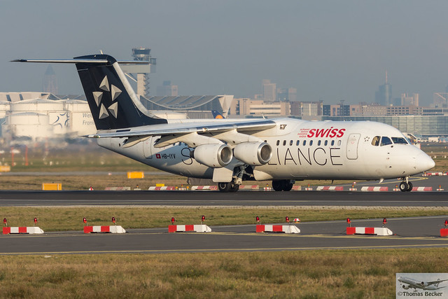 Swiss International Air Lines Avro RJ100 HB-IYV Pzo Barone 2864m (712441)