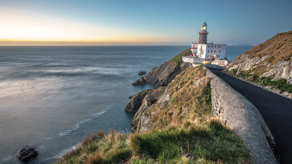 Baily lighthouse - Dublin, Ireland - Seascape photography