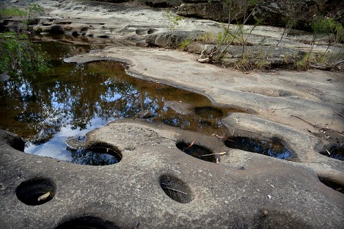 water pool australia nsw streambed creekbed clarencevalley northernrivers creekscape australiancreeks tooloonkicreek swirlholes
