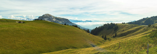 sky panorama cloud mountain france alps green grass montagne grenoble canon landscape eos top pano panoramic ciel nuage paysage sommet hugin 600d f1ijp chamantsom