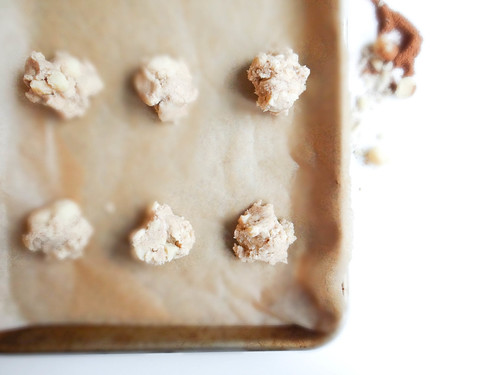 SMBP -- White Chocolate + Cinnamon Macadamia Cookies | by heatherpoire