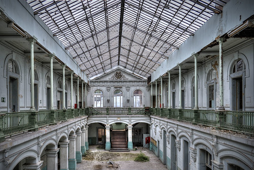 Lycee V re-edit | by JolandaKdW (Lost Histories Photography)