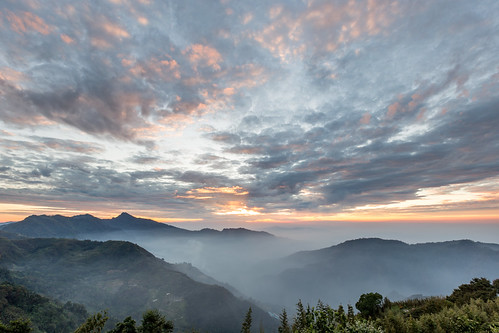 IMG_7605-06 by JIMI_lin, 司馬限山嵐 sunset 火燒雲 泰安鄉 苗栗 司馬限部落 taiwan 司馬限雲端果園露營區 司馬限山嵐露營區 露營