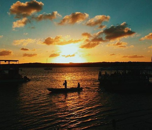 Sobre o fim de semana e um pôr do sol maravilhoso #nofilter 🌅 ❤ . . . #instapic #instagram #sunset #paraiba #joaopessoa #turismo #turist #Brazil #instabeach #instalike #lovelyday #pordosol #vscogramb by camilla.gp, instagramapp square squareformat iphoneography uploaded:by=instagram