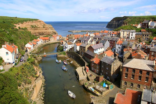 img7811 staithes england