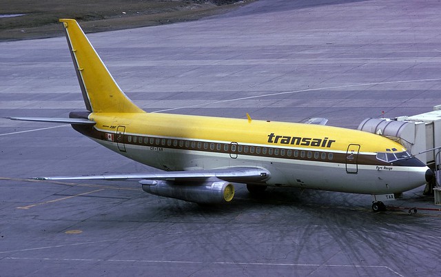 CF-TAR Boeing 737-248