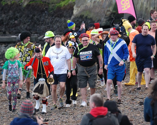 Loony Dook 2017 South Queensferry