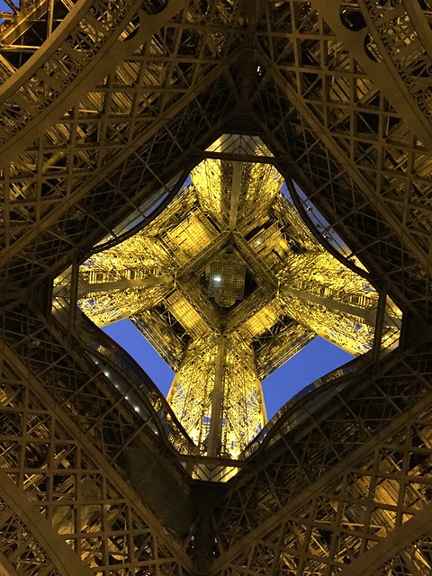 iOS Eiffel Tower (1)