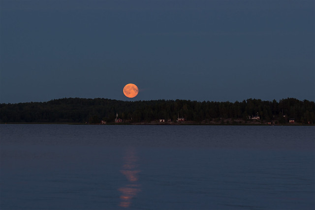 The moon over Karlstad