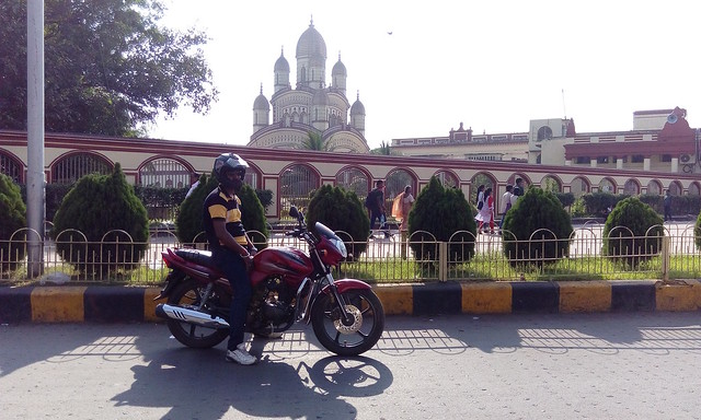 Somnath Dey & His Bike Infront of Dakshineswar Kali Mandir