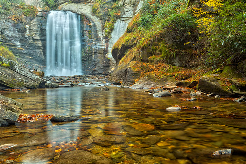 autumn blueridge cliff fall falls foliage landscapes leaves longexposure lookingglass mountain naturesubjects northcarolina places rivers rocks trees usa water waterfall cliffs flowing serene smooth brevard unitedstates us