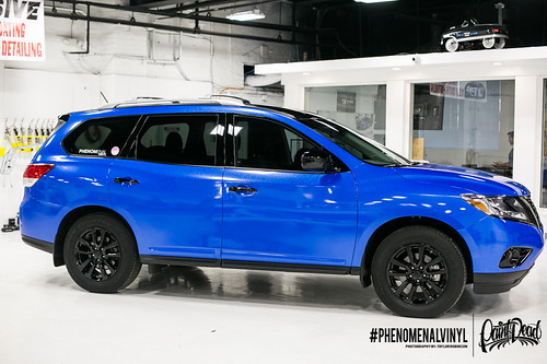 Nissan Pathfinder in Gloss Blue Sparkle | by phenomenalvinyl