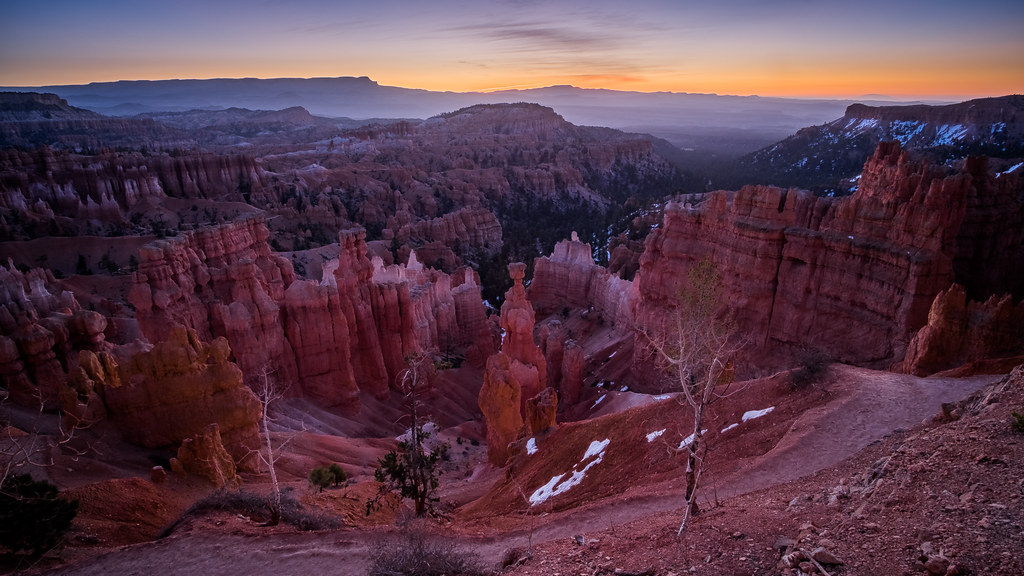 Bryce Canyon at sunrise - Utah, United States - Travel photography