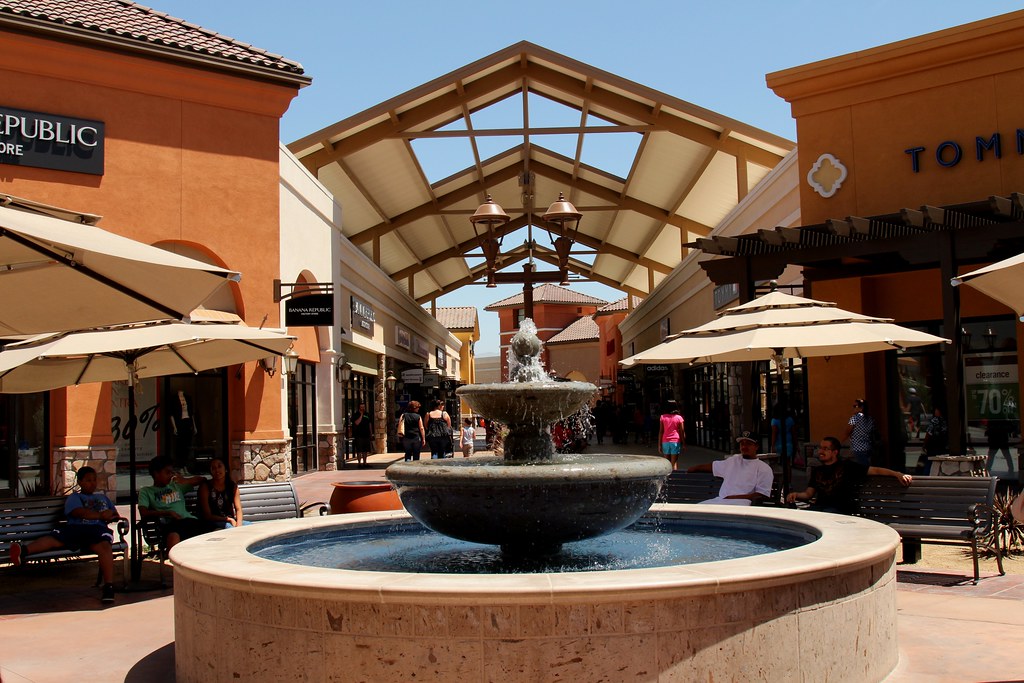 The Outlets at Tejon
