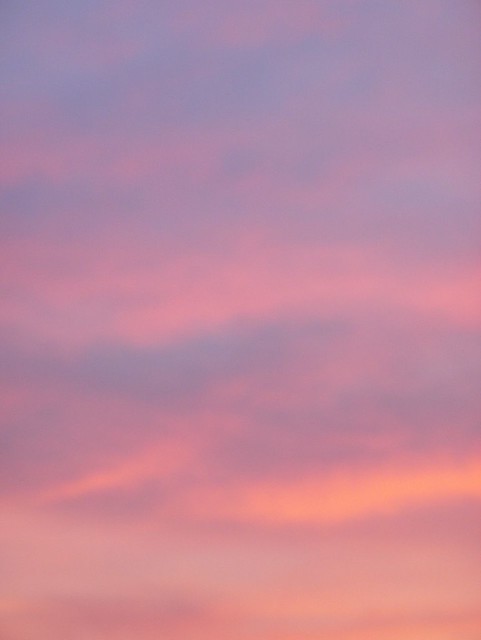 Pink sky at night | We all live under the same sky. | Lynne Hand | Flickr