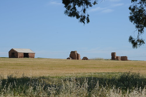 abandoned farmhouse landscape farm australia southaustralia derelict templers