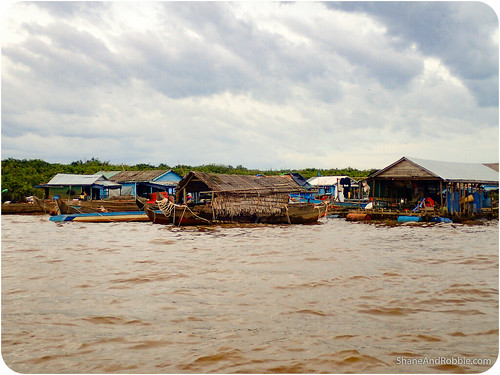 travel cruise lake se boat asia cambodia kh southeast siemreap tonlesap floatingvillage kampongkaheang