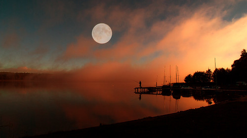 sky moon lake nature water landscape view pile angler jezioro bornesulinowo themoonrise